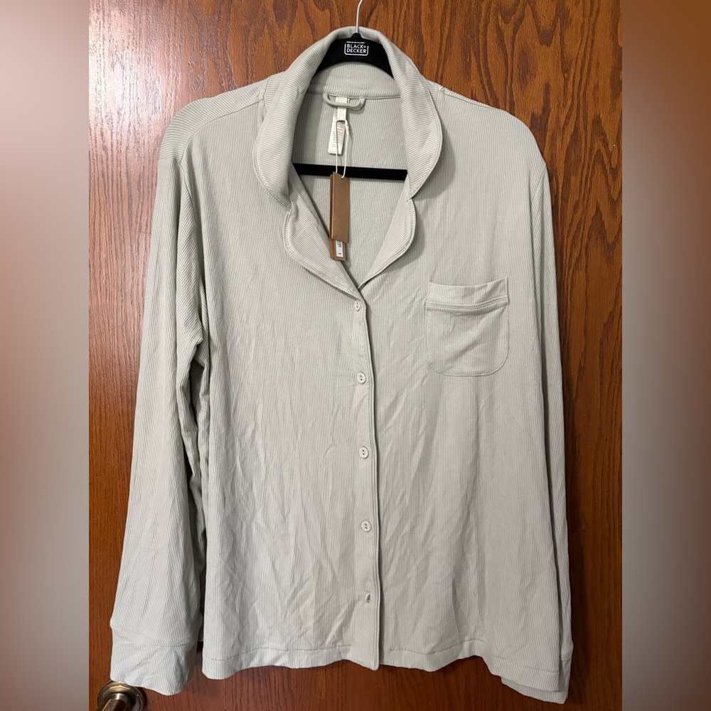 🔥NWT SKIMS Soft Lounge Rib Sleep Top - Picture 6 of 7